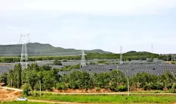 中國十三省最大光伏電站在這里！欽州康熙嶺的光伏電站能排上號了嗎？